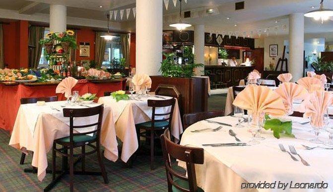 Ibis Styles Paris Saint Ouen Hotel Restaurant photo