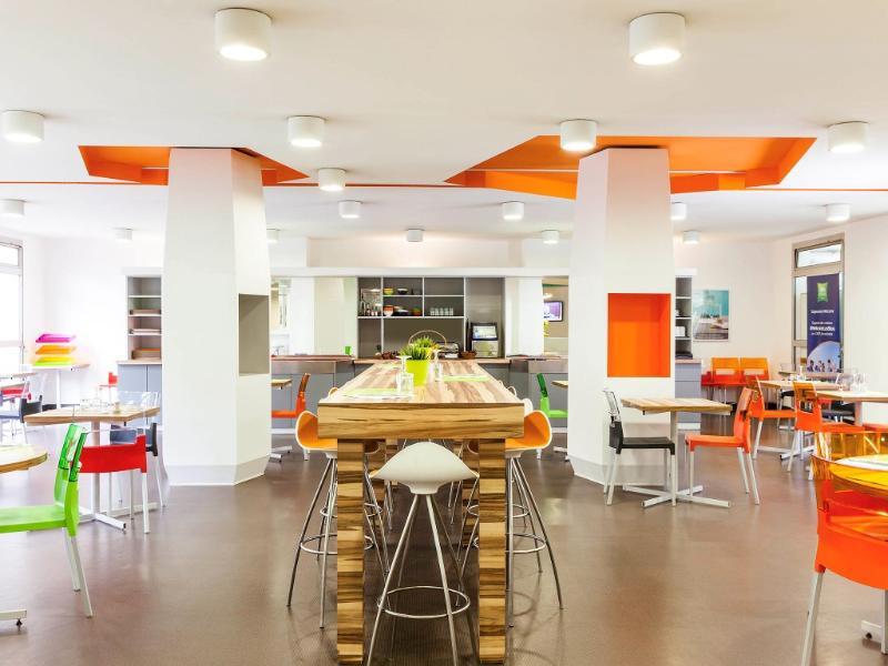 Ibis Styles Paris Saint Ouen Hotel Exterior photo