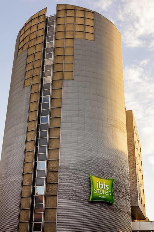 Ibis Styles Paris Saint Ouen Hotel Exterior photo